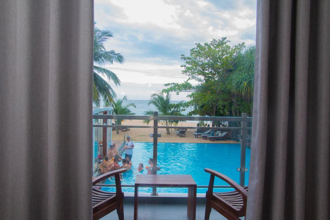 Marakolliya Beach Resort Tangalle Exterior foto
